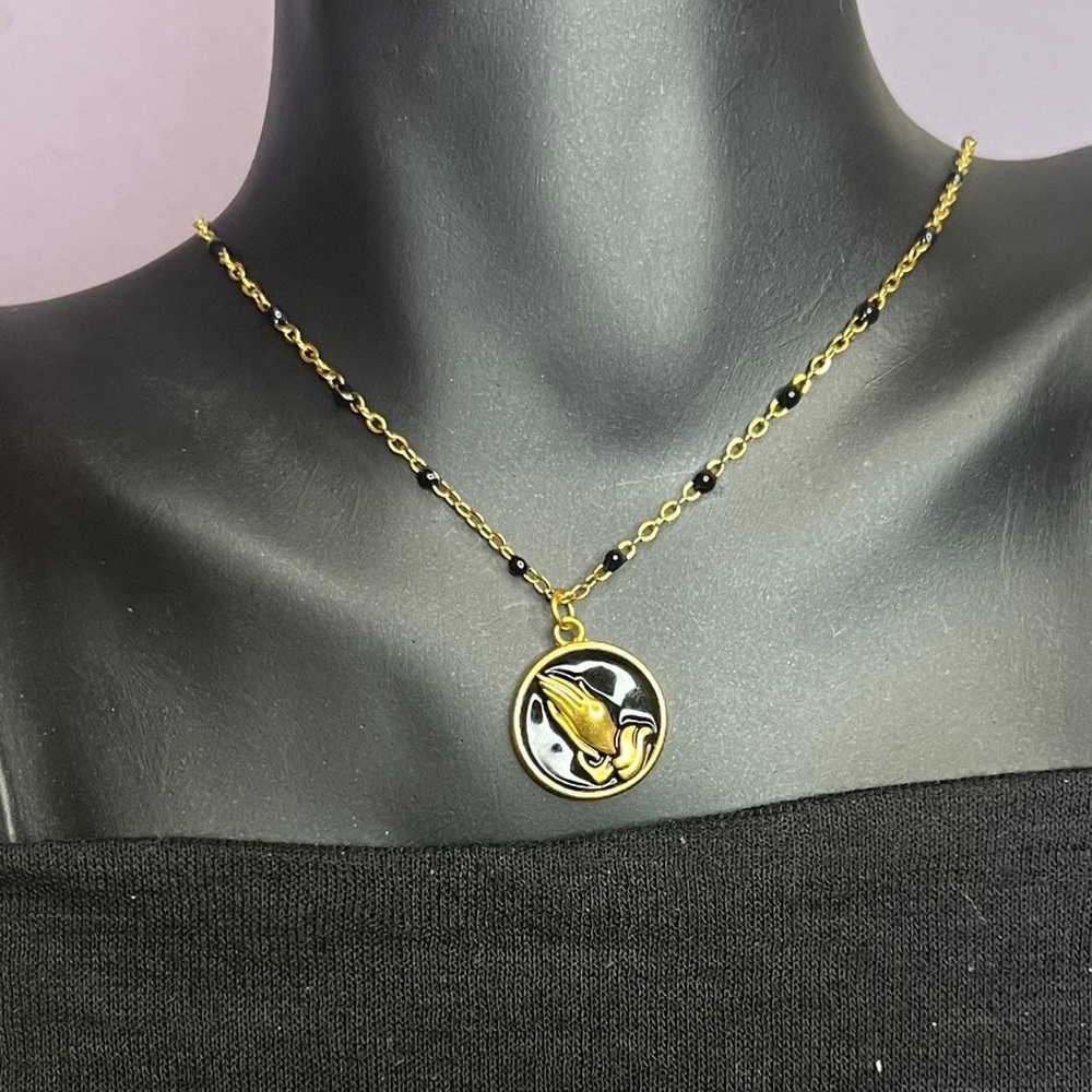 Prayer and Supplications Black Enamel Pendant and Necklace 🙏🏽 - Picture 4 of 4